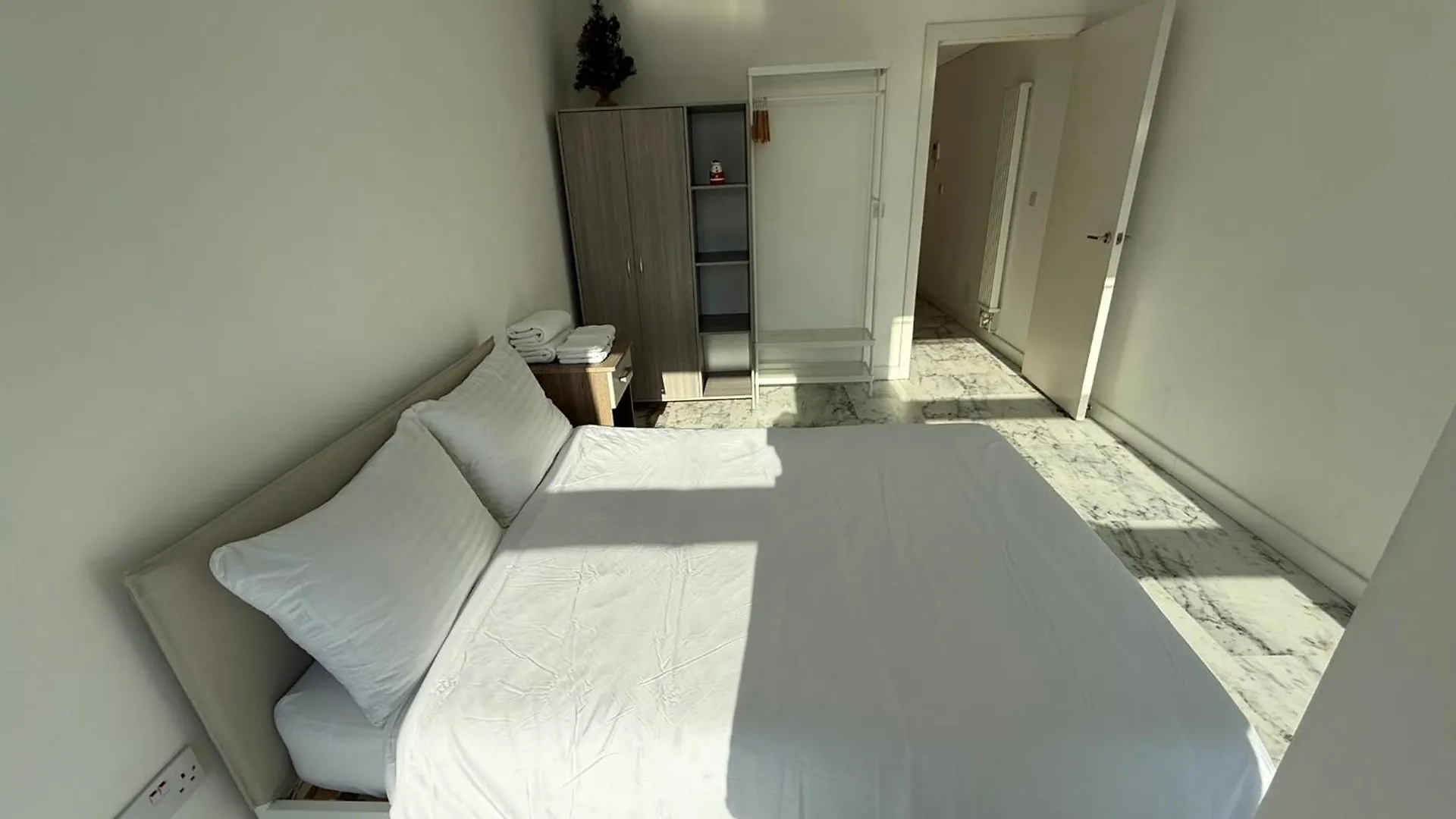 Entire Flat With 2X Bedrooms, 2X Bathrooms And A Big Living Room In The Olympic Park And Westfield At Stratford London