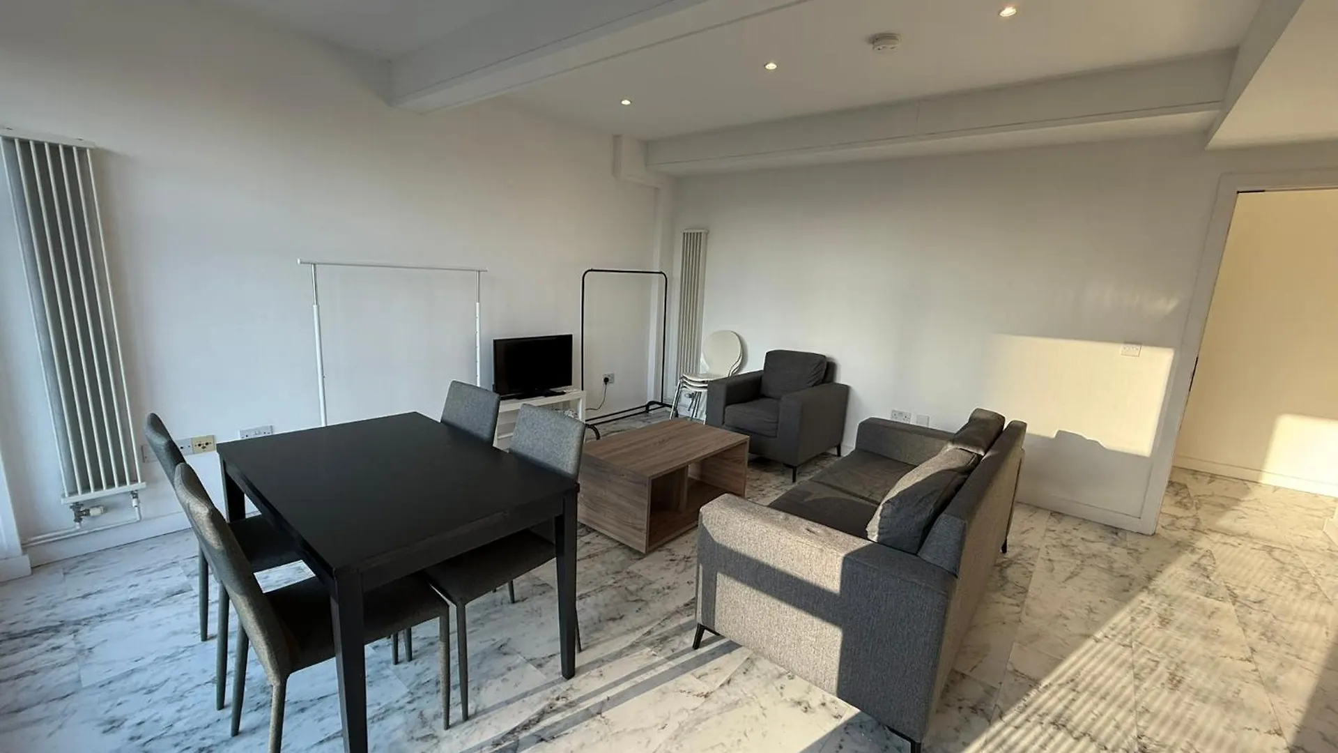 Entire Flat With 2X Bedrooms, 2X Bathrooms And A Big Living Room In The Olympic Park And Westfield At Stratford London Hotel