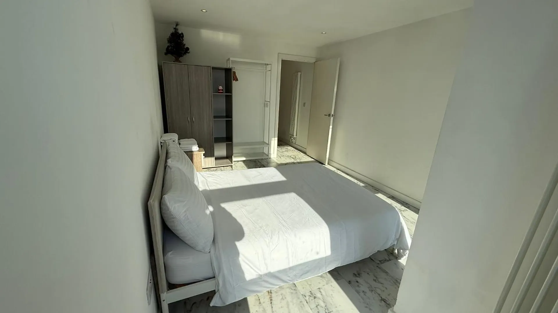 Hotel Entire Flat With 2X Bedrooms, 2X Bathrooms And A Big Living Room In The Olympic Park And Westfield At Stratford London